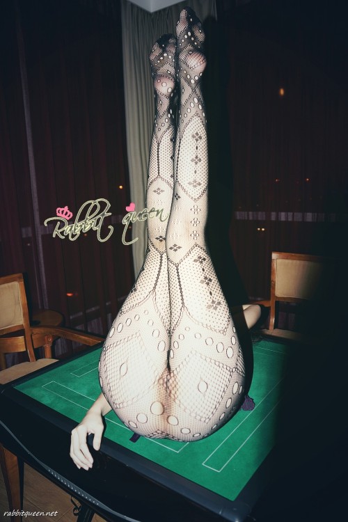 rabbitqueennude:  蕾丝兔宝宝 荷官的事 www.rabbitqueen.net 