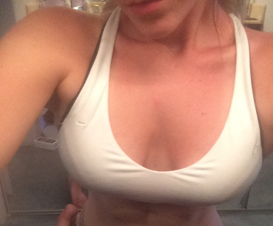 shooting-myself:  Ready to share your own sexy selfies? Please check out our submission