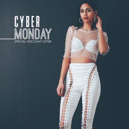  Cyber Monday • SAVE 10% OFF by using code “SAVE10” at checkout . #richgirlscloset #kardashian #jenn