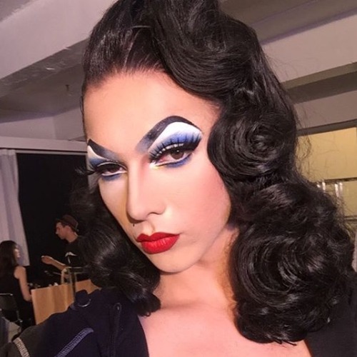 naomismallstbh: ♡ violet chachki icons ♡ please like/reblog if using! credit is not necessary :-)