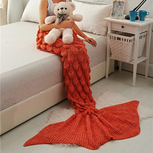 niseu: Mermaid Tail Blanket   ► discount code : Joanna15
