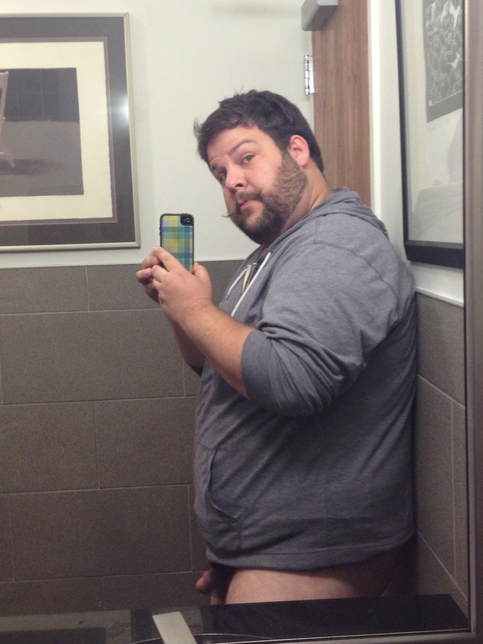 superbears:  chubbyaddiction:  Oh my goodness, hotness explosion…  Super Cute Bear