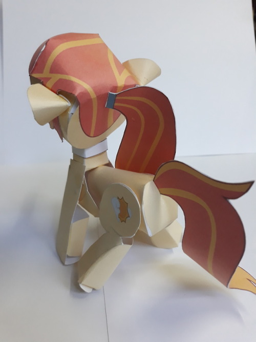 fallingstarbp: This new update is quite faster than the last time because I’m so excited to make her for a long time now even though she’s abit harder to design into papercraft. This is another ponyo from Space Ponyo Universe by @shinonsfw, this character