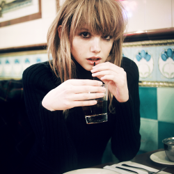 ficktoria-secret:  Hannah Murray | via Tumblr