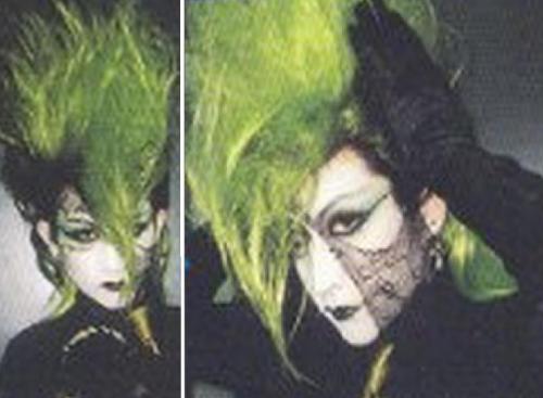 gothiccharmschool:  Oh Mana. How so pretty? Always so pretty? strangedayshavefoundme666:  hyaena13:  mandyxmonster:  Mana sama with a deathhawk D:?? How have I not seen this before?  GET THAT FISHNET FACE OUTTA HERE.  nooooooooo   