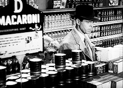 vivianleighs:  NOIRVEMBER DAY 11 — Double Indemnity (1944) dir. Billy Wilder 