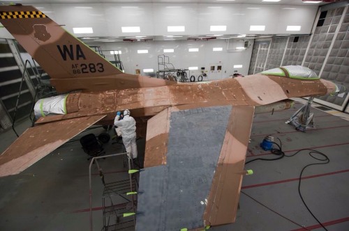 repainting F16.