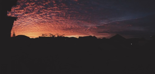 soulsescapade:  6:28 AM  soulsescapade.tumblr.com