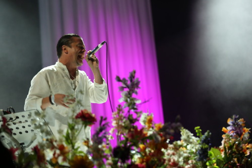 We love you, Faith No More!