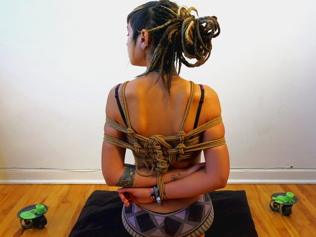 sashalee-kong:  jeanne: back ropework by Sir-Darcy       (via TumbleOn)
