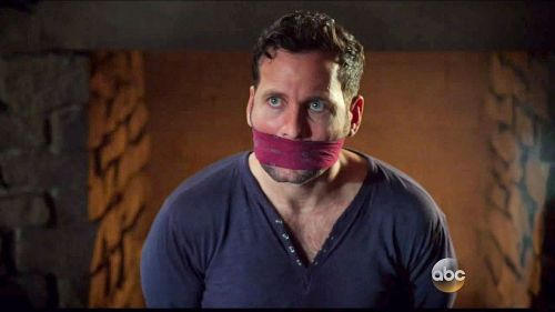 ropermike:Eion Bailey in Once upon a Time - “Poor Unfortunate Soul”