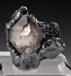 mineralists:  Quartz with Hematite