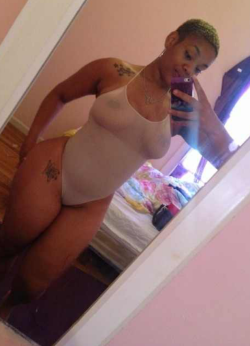 phattygirls:  REDBONE THICKNESS! 