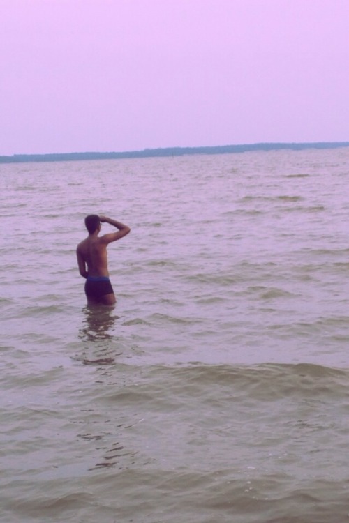 sadhunty:*Starships plays in the distance*