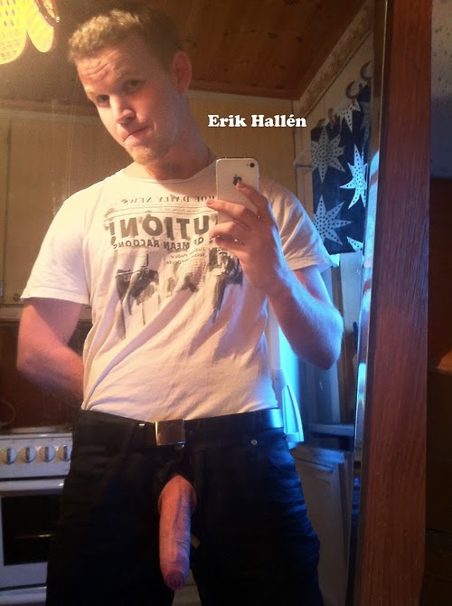 exposehimexposehim:  This cute Swede (Erik Hallén) can also be seen on YouTube, singing (but with clothes, sadly…) YouTube video He wants to be a musical star, by the way: Alingsås tidning. 