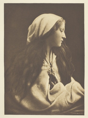 aic-photography:The Day Dream, Julia Margaret Cameron, 1869, Art Institute of Chicago: PhotographyRe