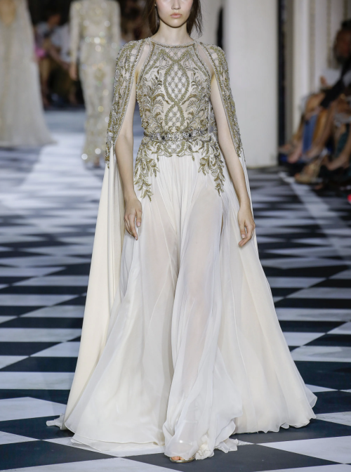 acourtofcouture