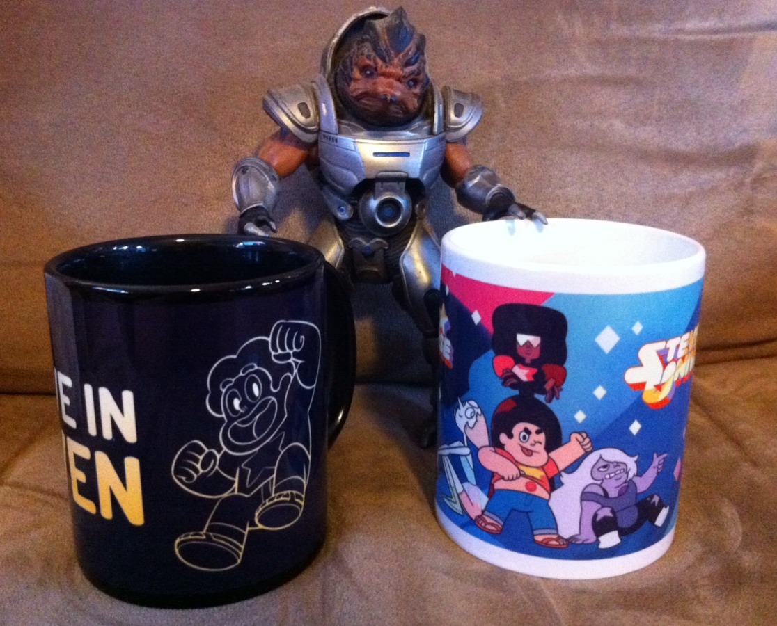 My Steven Universe stuff arrived! :D I got two of the mugs and a phone case (the
