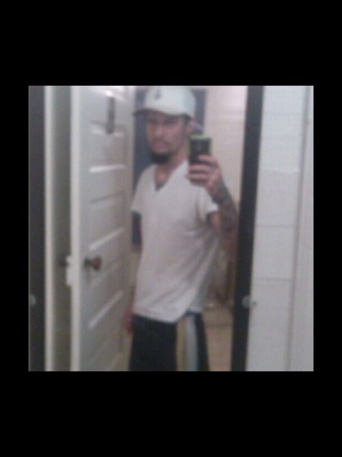 olive-sykes:  hello everyone. today this man texted me asking for a “sexy pic” and when I didn’t respond he started getting a little violent. even if he’s not being serious, it’s still wrong. not many people reblog from my blog so I’m not