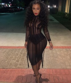 maceleven:  https://www.instagram.com/miraclewatts00 …slay ❤️  SHE&rsquo;S SO MOTHER FUCKIN FINE!