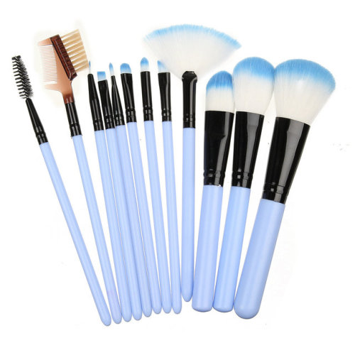 love-chicnew-fashion:Various Makeup BrushesNO.1     ✿✿     NO.2     ✿✿    NO.3NO.4     ✿✿     NO.5  