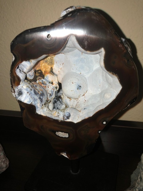 authorkarenfrazier:Geode from the Oregon Caves. Lots going on in it. 