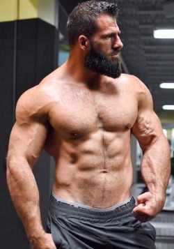 musclecorps:  Nick Pulos 