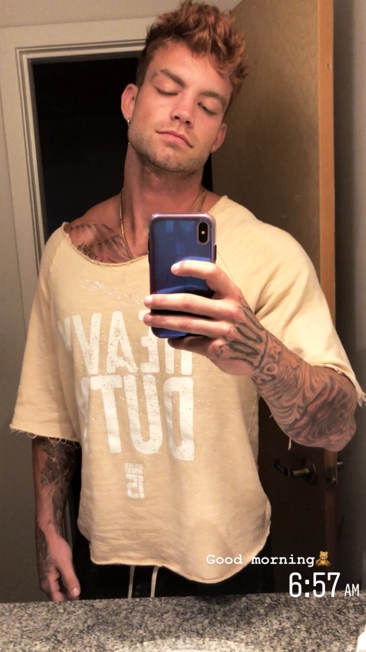 thehottestmenaround:Dustin mcneerhttps://www.instagram.com/markdmafia/