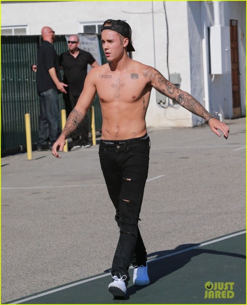 hotfamous-men:  Justin Bieber