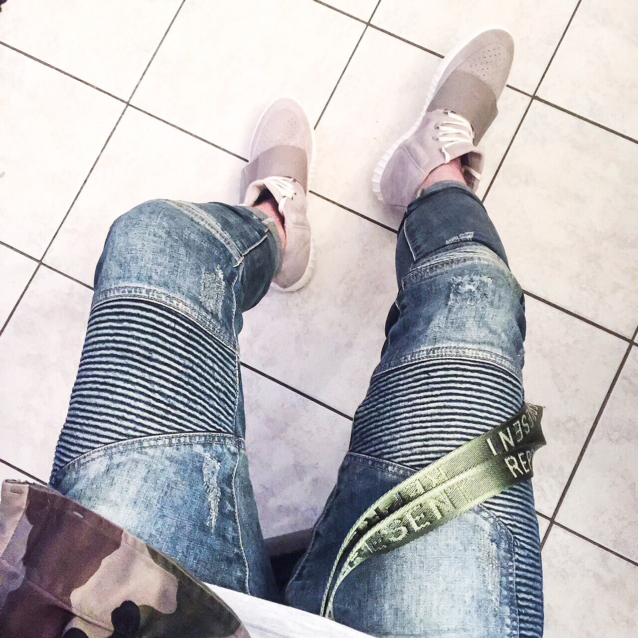 lewisapon:  more fashion &amp; shit here.