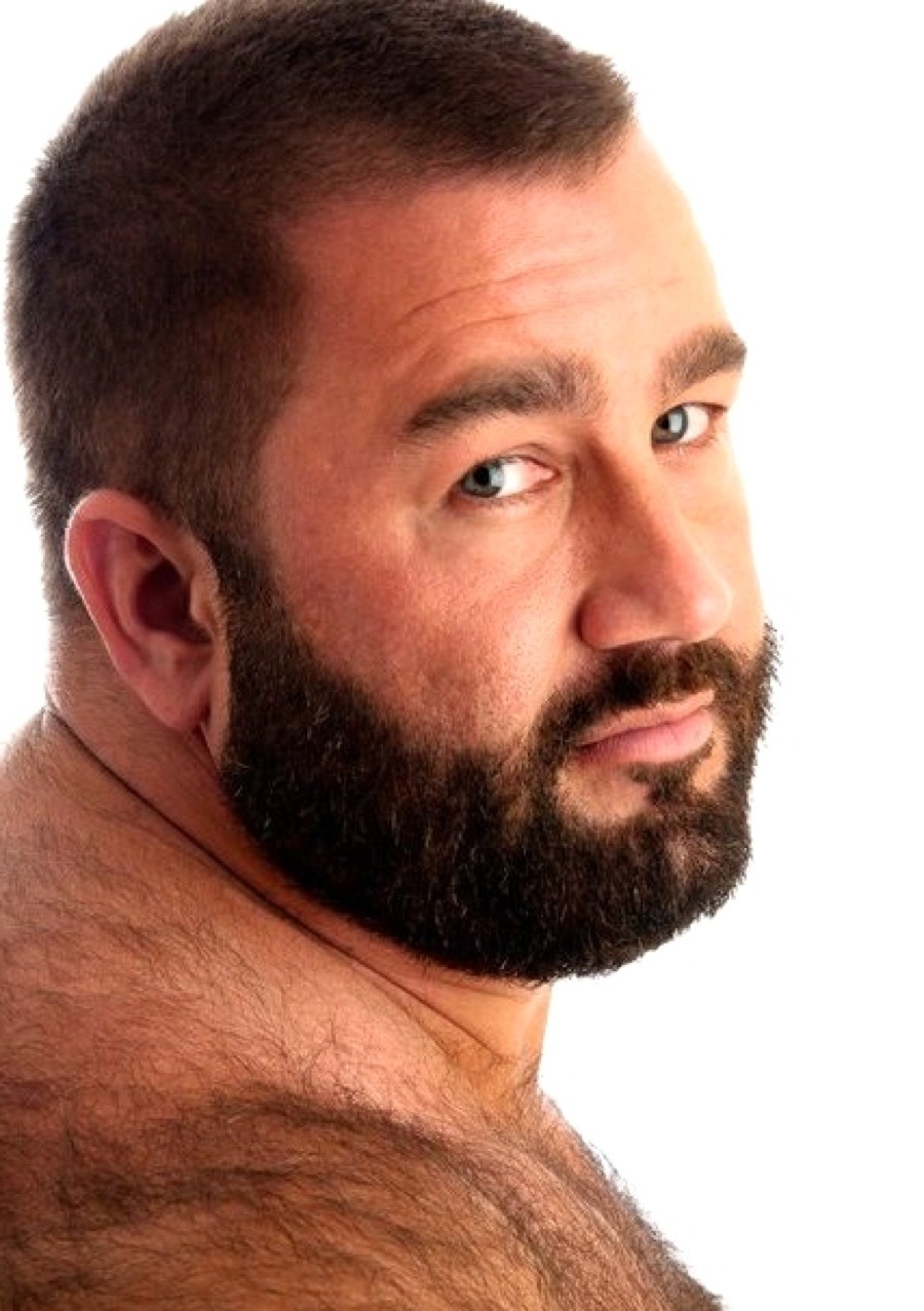 fuckyeahdaddies:  Loads of Daddies at Fuck Yeah Daddies.Click Here to Follow Fuck