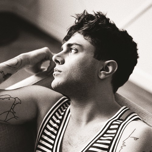 Voir un profil - Colton Lowry Tumblr_p5gfo8VM541wquwnqo6_500