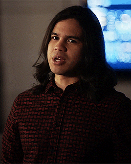 Cisco Ramon, tonight you&rsquo;ve got yourself a hot date and a meta-human cure. We&rsquo;re