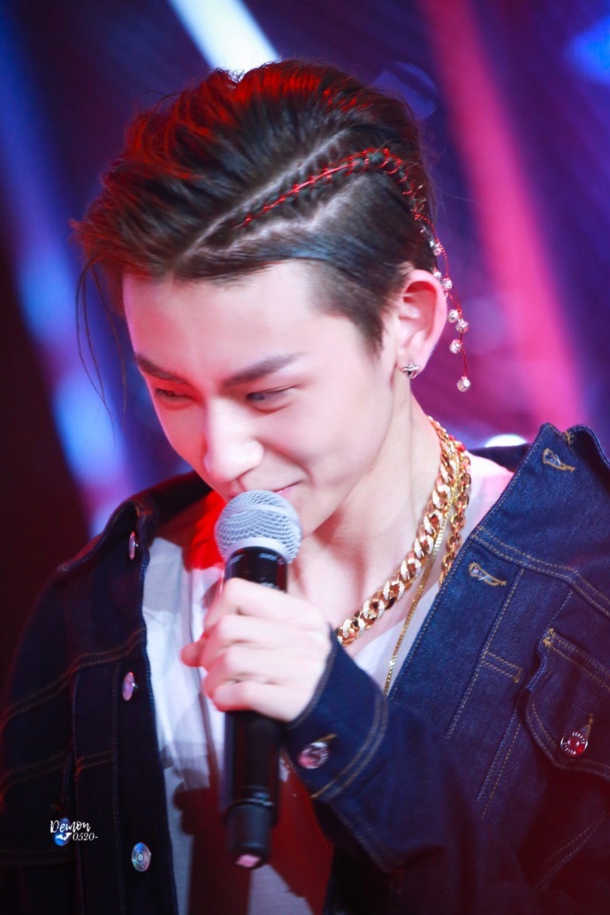 Official Nine Percent — Xiao Gui - 180520 iQIYi Birthday Party Live ...