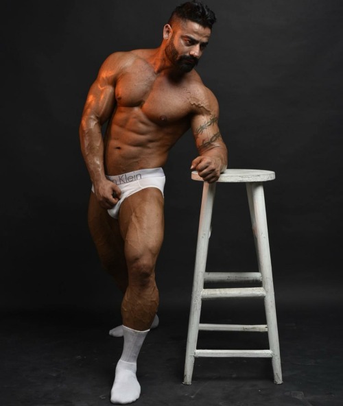 Nikhil Watts. Swoon