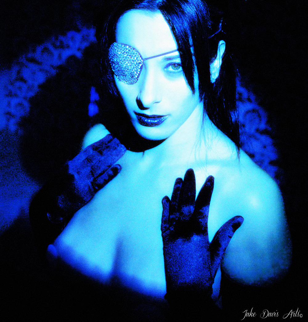 jakedavisarts: Latex shoot with January Seraph. Copyright Jake Davis Arts 