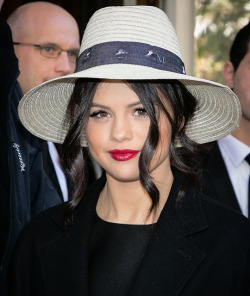 cockygomez:  Selena Gomez leaves her hotel in Paris, France on September 28, 2015.