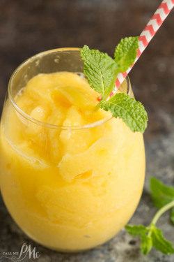 foodffs:  Tropical Mango Freeze Really nice