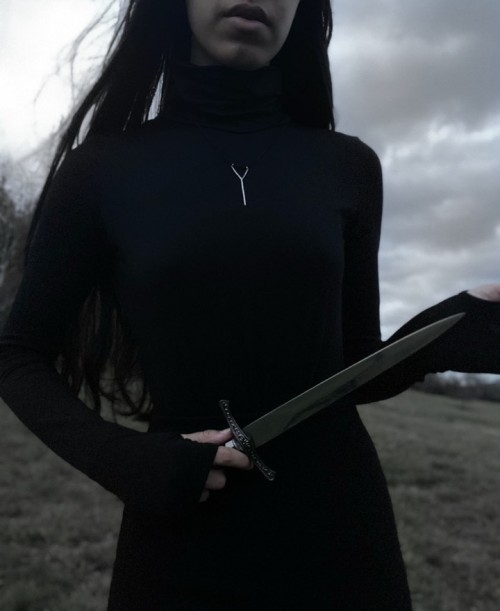 Utterly enthralled by this photo of @leskliat wearing the Witches&rsquo; Staff I crafted in coll