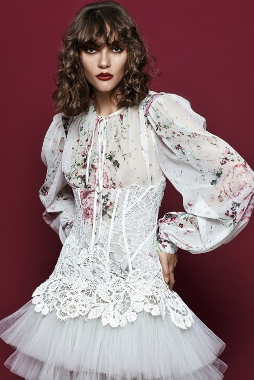aflegert: Yolan Cris Couture S/S 18