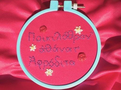 finelythreadedsky:deathless Aphrodite, robed in flowersSappho 1.1 (Ode to Aphrodite)cross stitching 