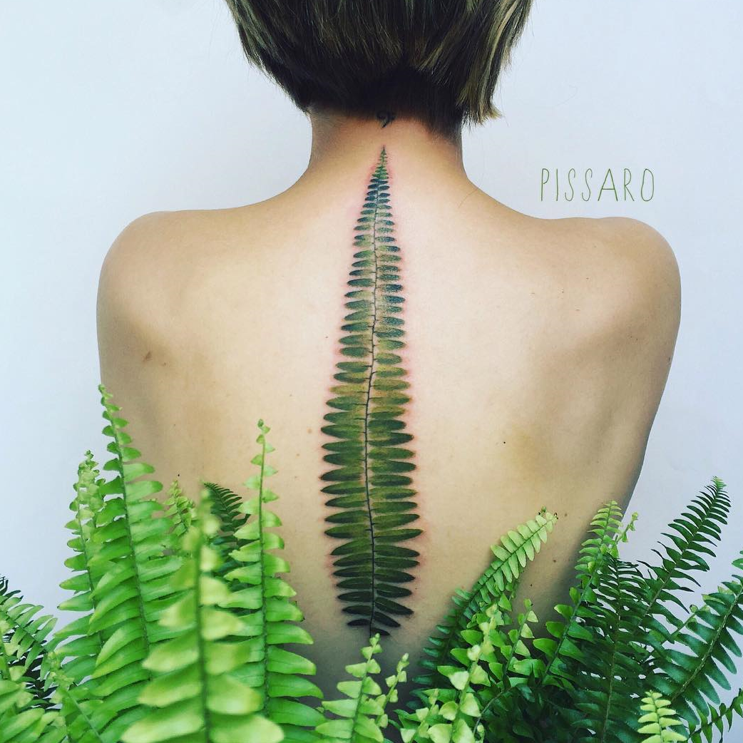 sosuperawesome:  Pis Saro Tattoo on InstagramFollow So Super Awesome on Instagram