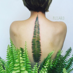 sosuperawesome:  Pis Saro Tattoo on InstagramFollow So Super Awesome on Instagram 