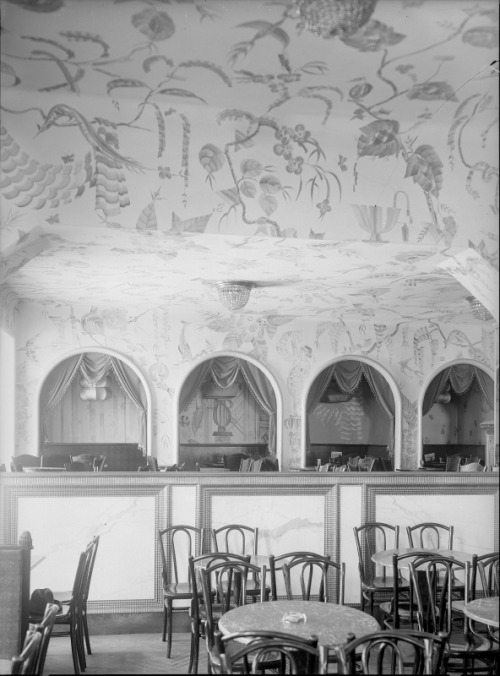 Inside View of the Café Palmhof, 1924Old Photograph