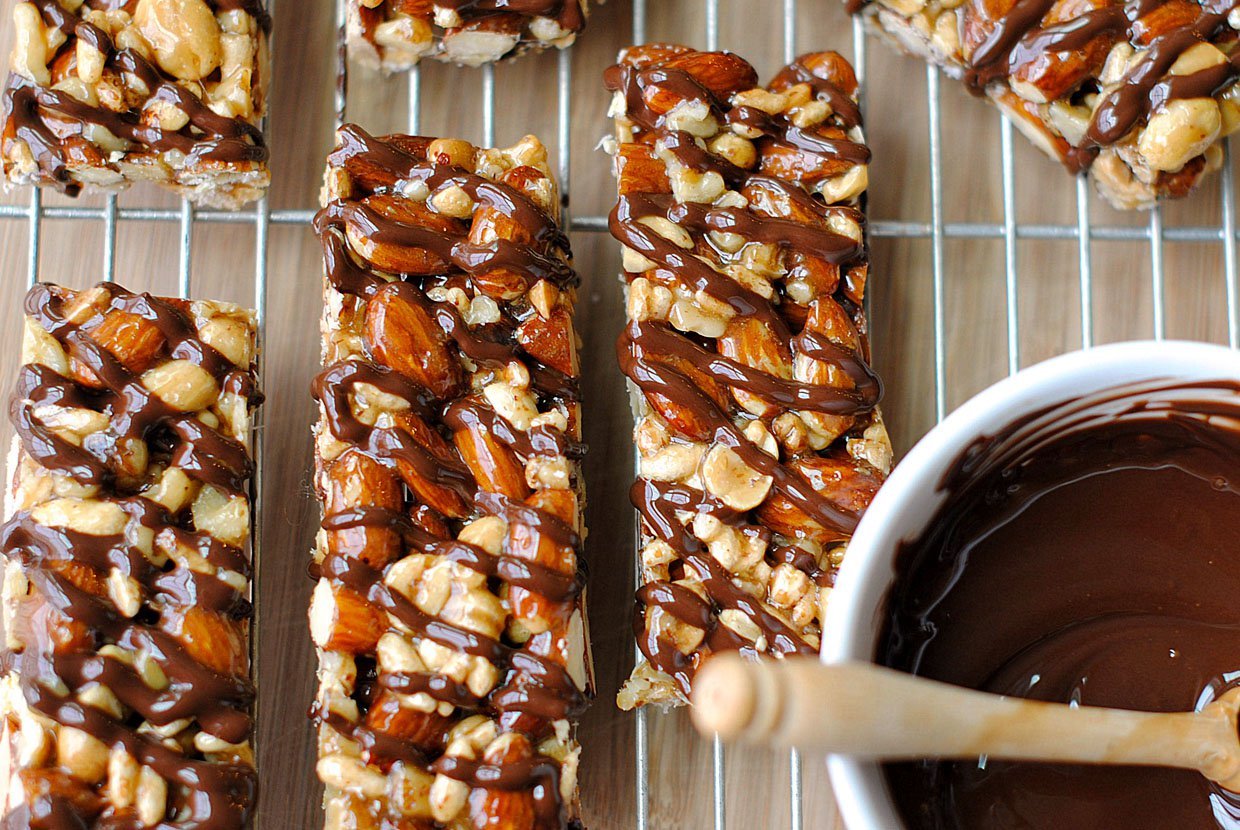 fullcravings:  Make Your Own Delicious Homemade ‘Kind’ Bars 