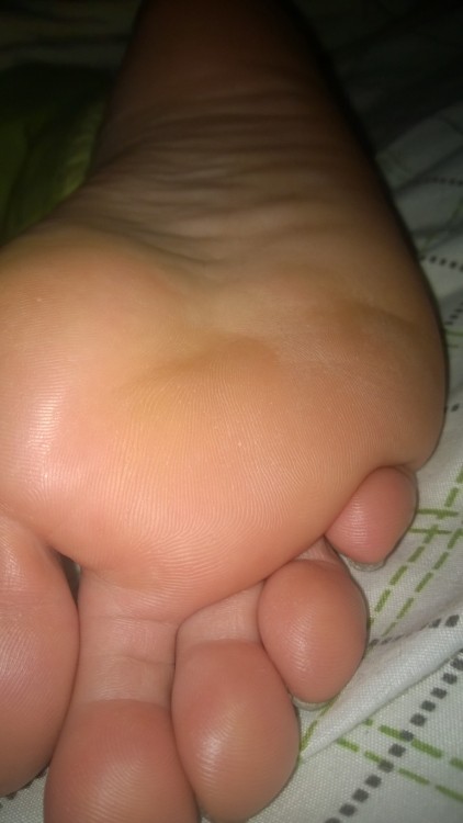 mssweetnesshasprettytoes: More pics of my feet while sleeping~Sweetness