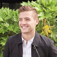 jamandstuff: Robbie Rogers: Behind-the-scenes on his Attitude cover shoot (x) 