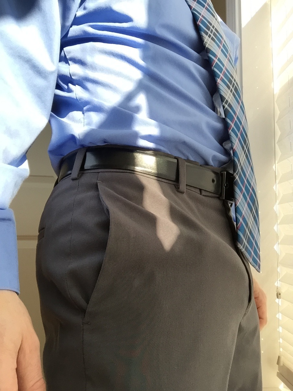 theslinkerthings:  Bulging in work attire.  Hot