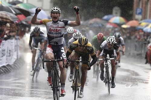 German cyclist thighs