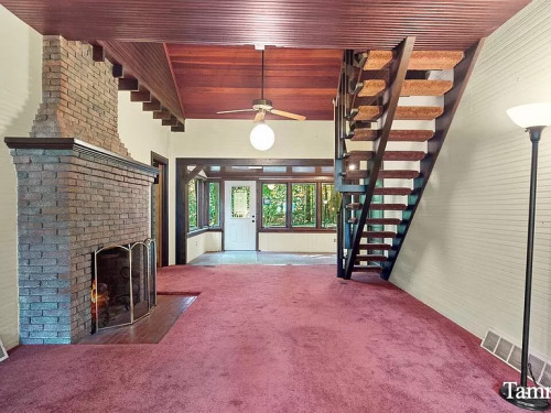 This Sprawling 1930 Home In Fennville, Michigan, Only Has 3bds And 1.5ba, Just Like An Average Home,